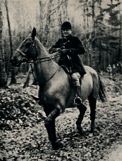 1927年、フランスでイノシシを狩る、1945年。 作： Unbekannt