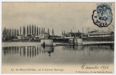 イル・ド・フランス、ヴァル・ド・マルヌ、クレテイユ：マルヌ川の古いダムの風景 - 1904年のポストカード 作： Unbekannt