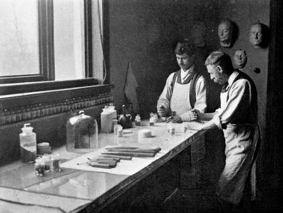 ハーコメル教授のエナメル加工スタジオ、1899年 作： Unbekannt