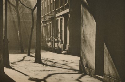王立美術館の敷地に建てられたワードローブコート、c1935。 作： Unbekannt