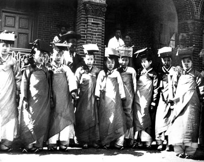 韓国の女の子、1900 作： Unbekannt
