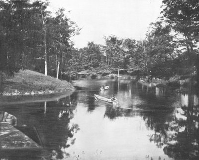兵士の家、ミルウォーキー、ウィスコンシン、米国、c1900の敷地内にあるレイクレット。 作： Unbekannt