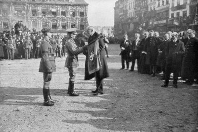 1918年10月17日、フランスはイギリスの第5陸軍によって解放されたリール 作： Unbekannt