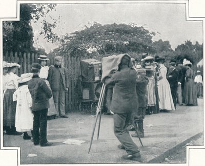 Look Pleasant、Please !, London、c1903 1903 作： Unbekannt