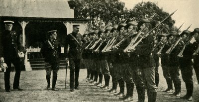 オーストラリアの士官候補生、第一次世界大戦、c1914、c1920をレビューするキッチナー卿。 作： Unbekannt