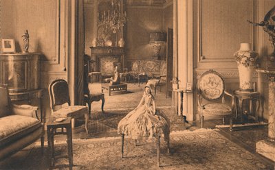 1927年、ベルギーのブリュッセルにあるキューバ大使館のルイ16世の部屋。 作： Unbekannt