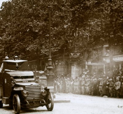 装甲車両に搭載された機関銃、勝利パレード、C1918 作： Unbekannt