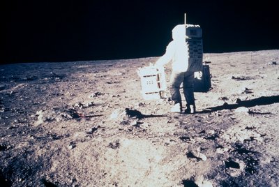 有人宇宙飛行、アメリカ、アポロ11号 アポロ11号の宇宙飛行士、エドウィン・オルドリン（Edwin ÔBuzzÕAldrin）、月面にて 作： Unbekannt