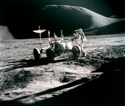 有人宇宙飛行、アメリカ、アポロ15号 アポロ15号の宇宙飛行士、ジェームズ・アーウィンと月面ローバー 作： Unbekannt