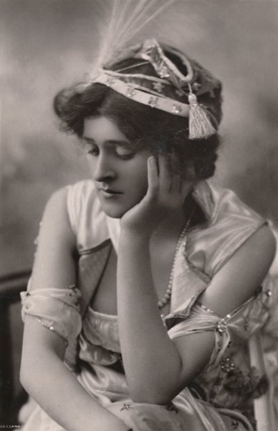 ミス・ゼナ・デア、1887-1975、c1930。 作： Unbekannt