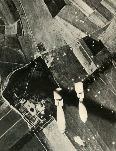1939年から1940年、1941年の敵が保有する飛行場でのイギリスの爆弾の増加。 作： Unbekannt