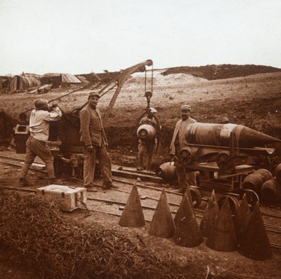 クレーン付きシェルの移動、フランス北部のジェコート、c1914-c1918 作： Unbekannt