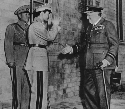 チャーチル氏は1943年のペルシャのシャーによって迎えられました 作： Unbekannt