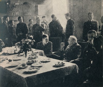 チャーチル氏とRAF-615戦闘機隊、1940年代、1945年。 作： Unbekannt