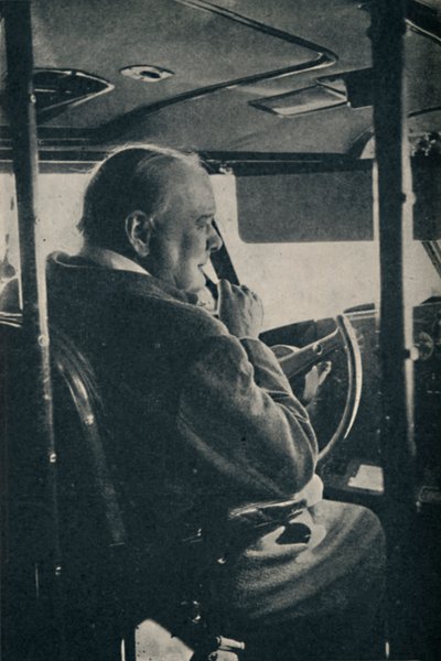 チャーチル氏と空軍-飛行船の操縦者Berwick、1942年、1945年。 作： Unbekannt