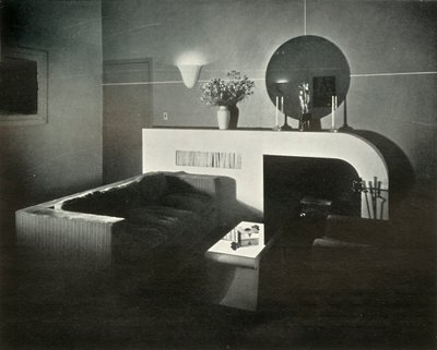 レイモンドルーイが設計したニューヨークのペントハウス住宅。暖炉、1937年。 作： Unbekannt