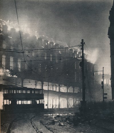 爆撃の9時間。シェフィールドのターンが来たとき、それは真冬でした。 1940 1942 作： Unbekannt