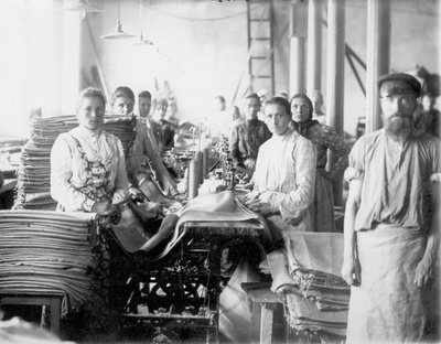 オクロフテキスタイルバッグ工場。クロティノ、1905 作： Unbekannt