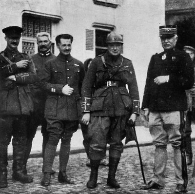 正面と経験の後、彼は第6ロイヤルスコッツフジリエ、1916年、1945年を指揮しました 作： Unbekannt