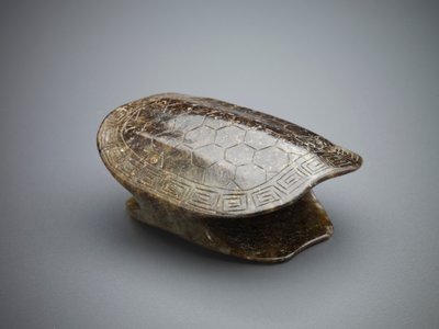 鼈甲の形をした装飾品、明王朝、1368～1644年。 作： Unbekannt