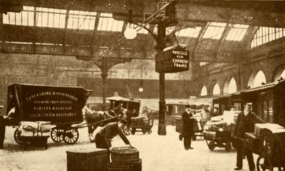 オーバーヘッド電気小包運搬船、ビクトリア駅、マンチェスター、1930年。 作： Unbekannt