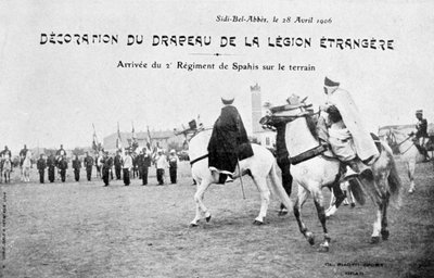 1906年4月28日、アルジェリアのシディベルアベスフランス外人部隊の旗のパレード 作： Unbekannt