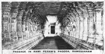 Rami Perams Pagoda、Ramesvaram、Tamil Nadu、インド、c1925の通路 作： Unbekannt
