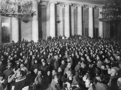 ペトログラードソビエトの労働者と兵士の代理、タウライド宮殿、ロシア、1917 作： Unbekannt