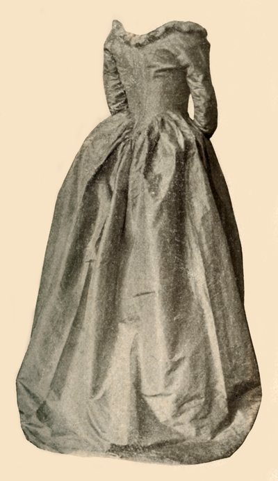 ミセスセントクレア、c1760、1937が着用した面白いガウンの写真。 作： Unbekannt
