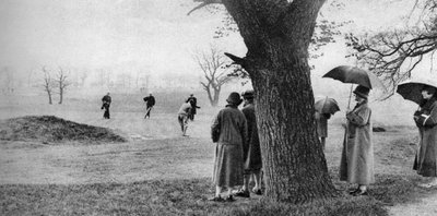 トゥーティングベックコモン、ロンドン、1926-1927でゴルフをする 作： Unbekannt