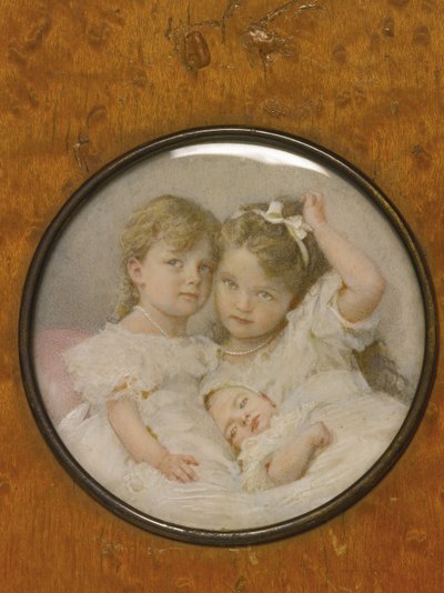 大公爵夫人オルガ、タチアナ、ロシアのマリアの肖像画のミニチュアc。 1900 作： Unbekannt