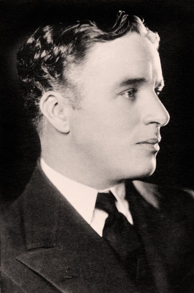 チャーリー・チャップリンの肖像、1915年頃（写真 作： Unbekannt