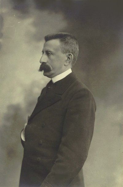 ピアニストで作曲家のモリッツ・モシュコフスキーの肖像、1854～1925年頃。 1900年。 作： Unbekannt