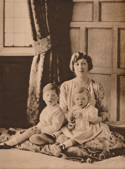 メアリー王女、子爵夫人ラセル、ジェラルドとジョージの2人の息子、1926年1935年 作： Unbekannt