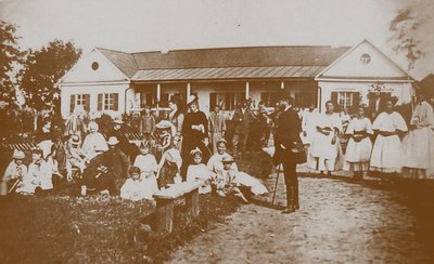 ピョートルI.チャイコフスキー1840〜1893年、カメンカエステートのダヴィドフ家 作： Unbekannt