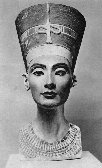 ネフェルティティ女王1410 BC-1330 BC、c1370 BC 1936 作： Unbekannt