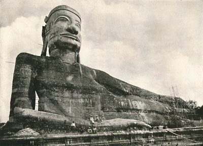 涅槃仏、ウインガバ、ラングーン、1900年。 作： Unbekannt