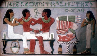供物、テーベの前に妻と息子と一緒に座っているイムンハットのレリーフ、c2050-c1786 BC 作： Unbekannt
