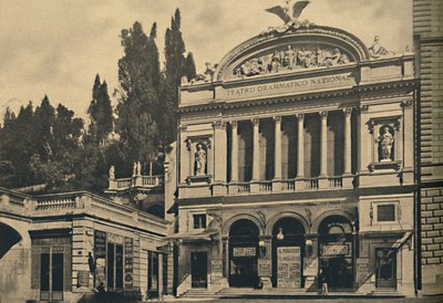 ローマ-ナツィオナーレ通り。国立演劇劇場とコロンナヴィラ、1910年 作： Unbekannt