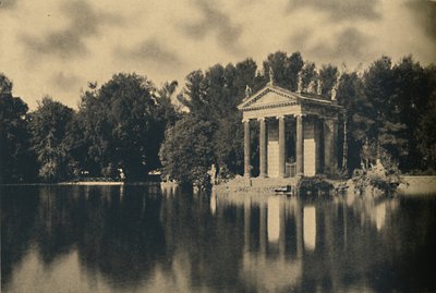 ローマ-ヴィラボルゲーゼウンベルト1世-湖の庭園にある小さな寺院、1910 作： Unbekannt
