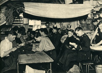 第二次世界大戦、c1939-c1943 1944の船に搭載された混乱の海兵隊員たち。 作： Unbekannt