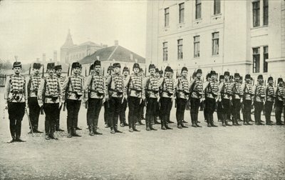 1919年のパレードでのセルビア騎兵隊。 作： Unbekannt