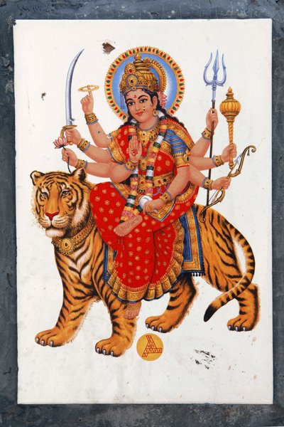 シェラワリ、またはジャガダンバ。北インドの人々はJai Mata diと彼女を讃えて歌いますが、彼女は同じDurgaやShaktiです。 作： Unbekannt