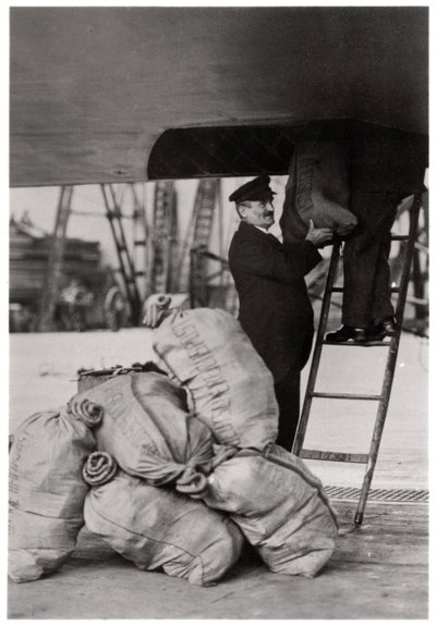 郵便の発送、ツェッペリンLZ 127グラフツェッペリン、1933 作： Unbekannt
