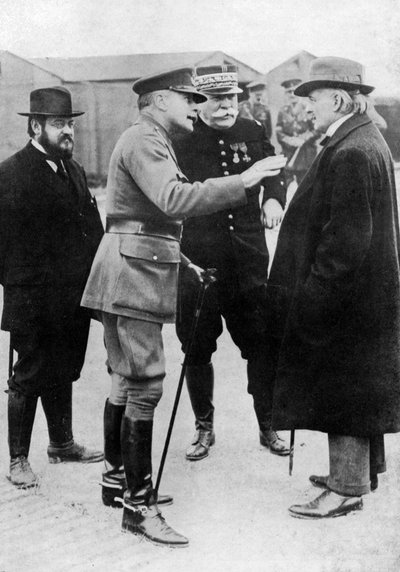 ダグラスハイグ卿は前線、フランス、第一次世界大戦、1916年から1918年、c1920年にポイントを強調します 作： Unbekannt