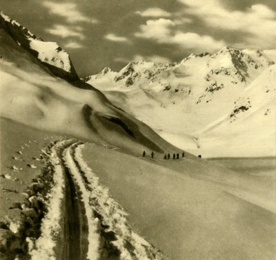 オーストリア、シュトゥーバイアルプスのアルペイナーフェルナー氷河でのスキー、c1935。 作： Unbekannt