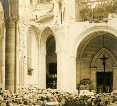 ソワソン大聖堂、ソワソン、フランス北部、c1914-c1918 作： Unbekannt