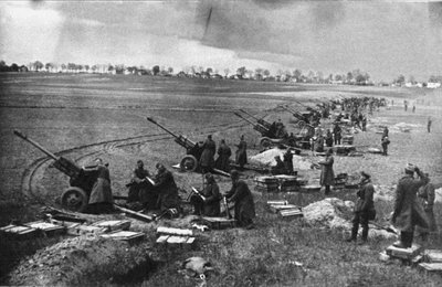 シーロウハイツでのソビエト砲、1945年4月 作： Unbekannt