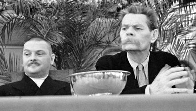 ソビエト政治家のアンドレイ・ズダノフとロシアの作家マキシム・ゴーリキー、1934 作： Unbekannt