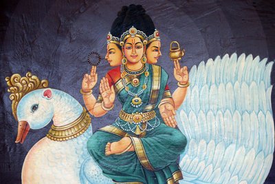 ヒンドゥー教の寺院であるSri Mariamman。ヒンズー教の神々。Sri Bramhi.シンガポール 作： Unbekannt